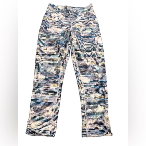 lululemon athletica Pants - Multicolored Lululemon Wunder Under cropped legging with calf details
